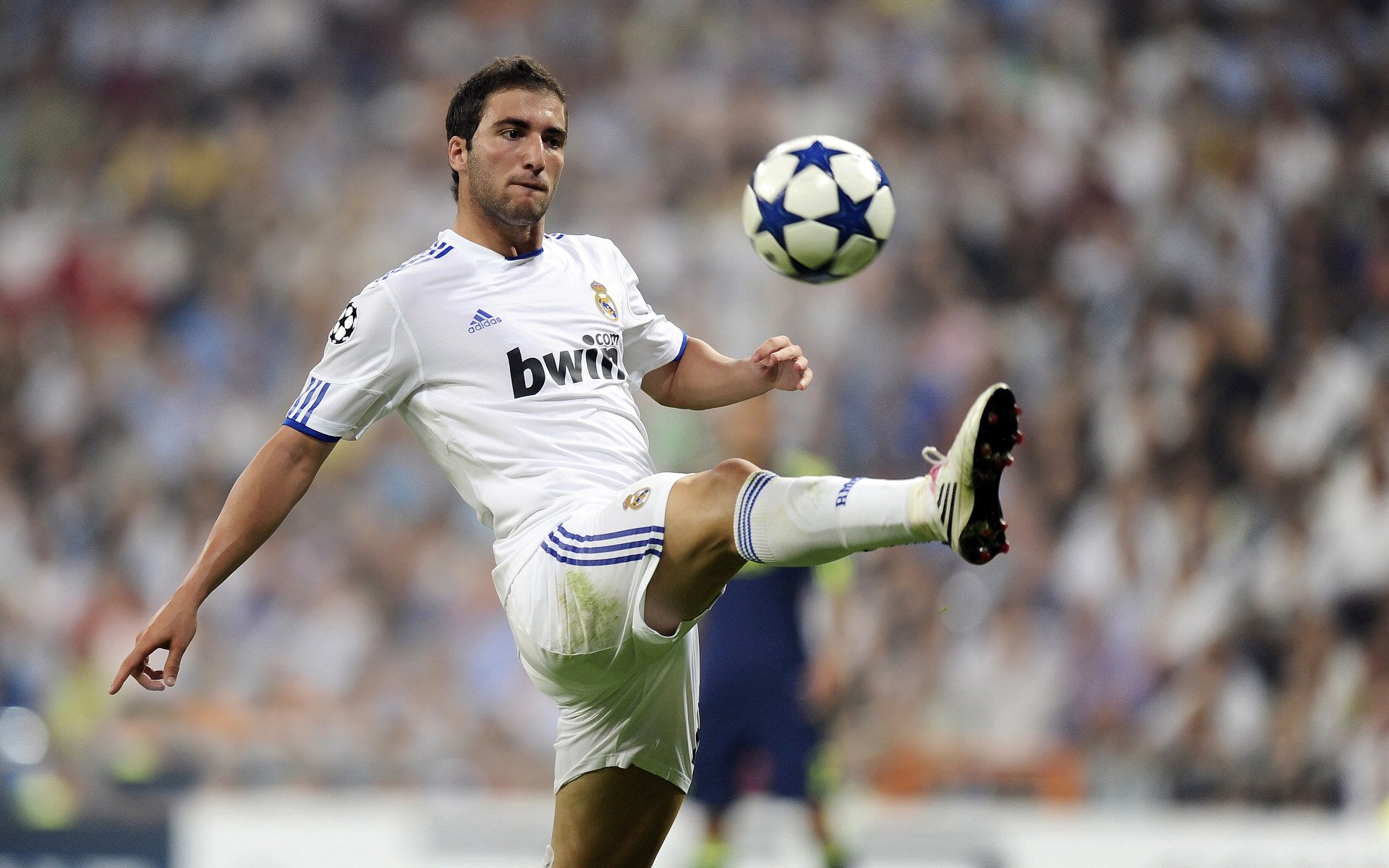 法甲收官大战，比分2-2，比赛亮点：场上成功断球率高达77%，射门转化率53%